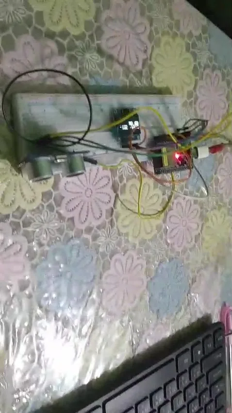 Ultrasonic sensor measuring distance against a ruler